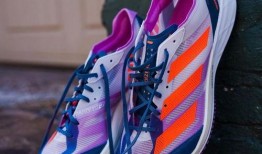 最新跑鞋爆料视频播放,科技革新与性能提升一览无余